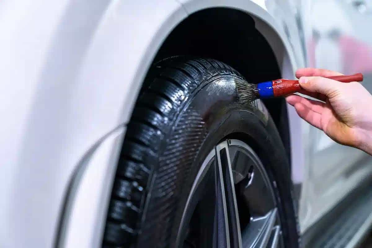 تصویر 3 از خرید و قیمت واکس های براق کننده لاستیک اتومبیل + فروش صادراتی